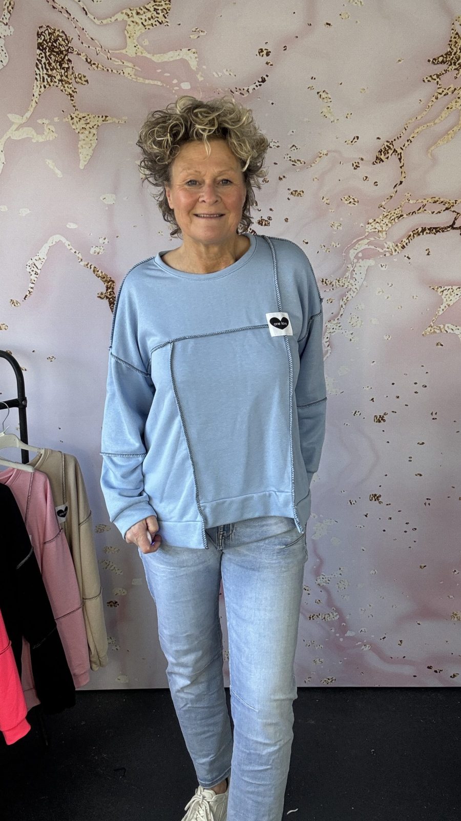 Sweater Sweet lichtblauw