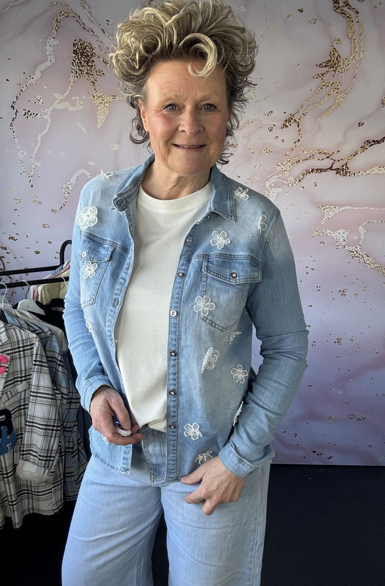 S Woman Jeans blouse light flower