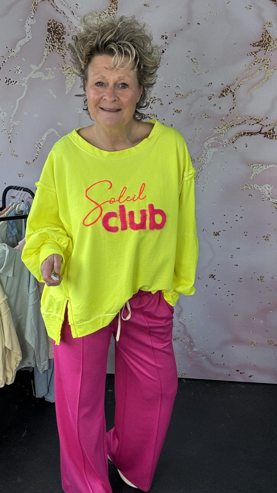 Sweater Club fluor geel