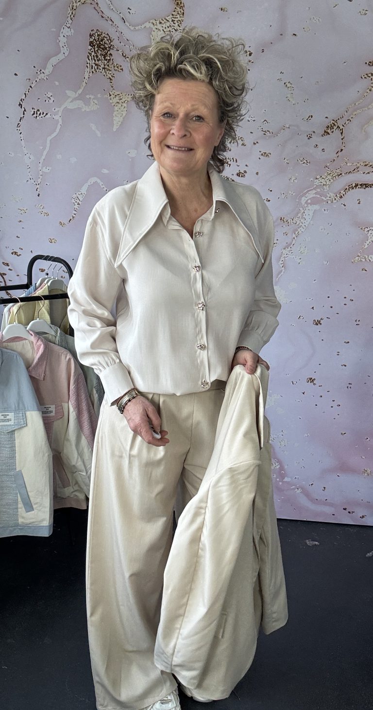 blouse Punt beige Chastar
