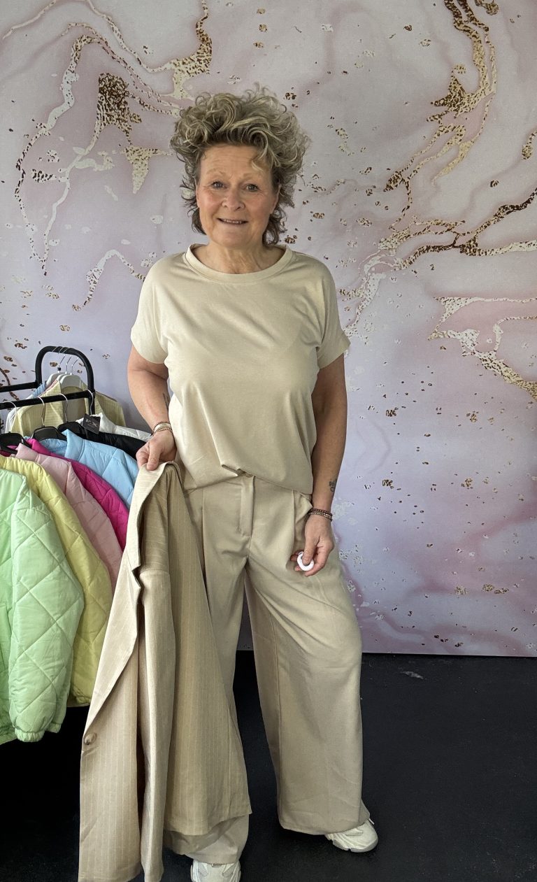 T-Shirt basis chastar sand