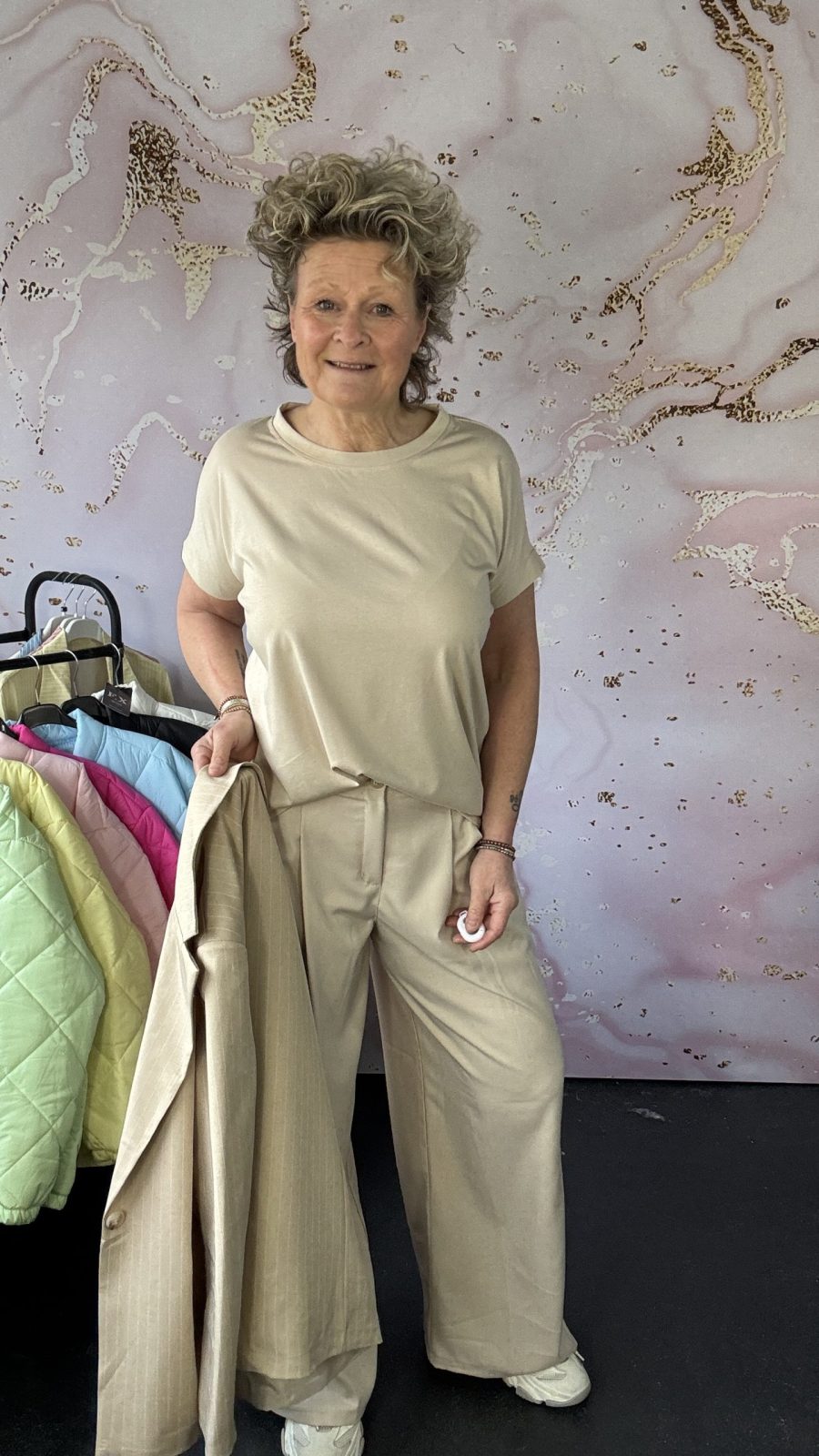 T-Shirt basis chastar sand