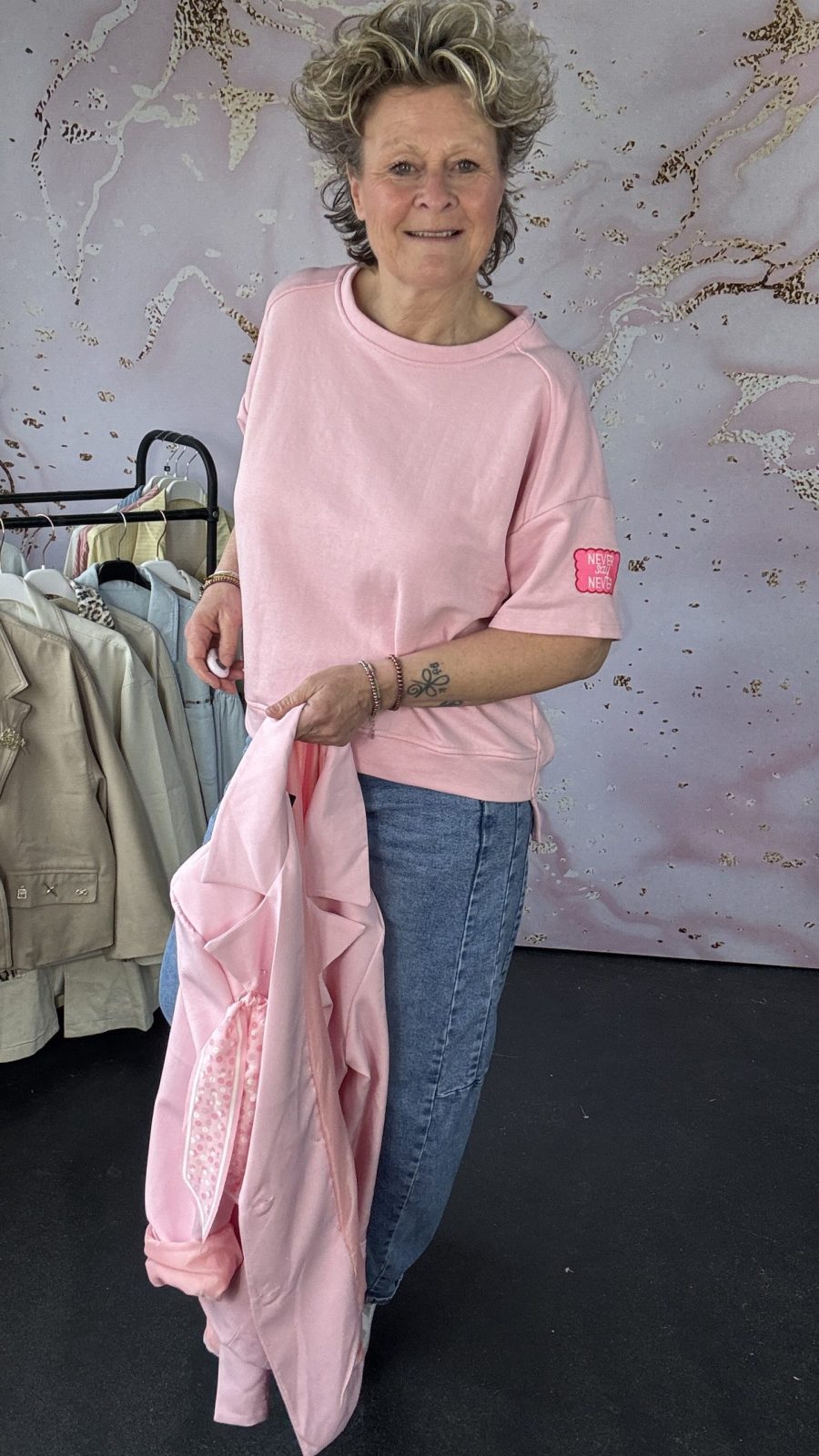 sweater New York roze