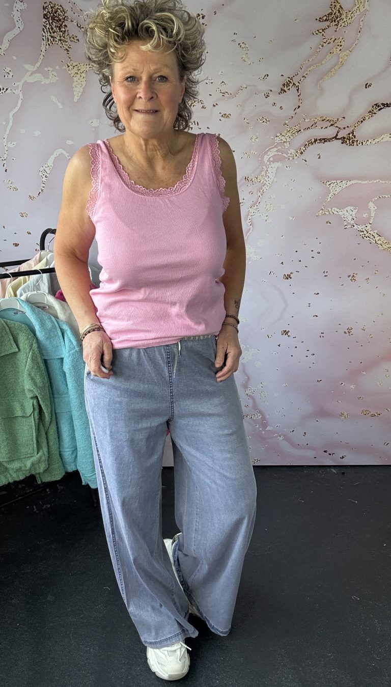 hemdje kant roze