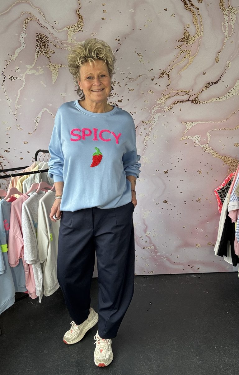 Sweater Spice lichtblauw