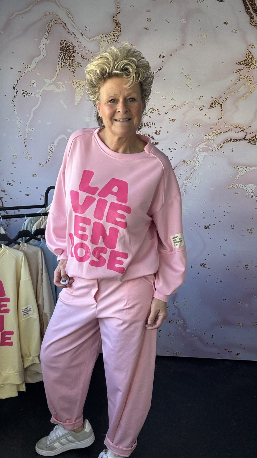 Sweater La Vie roze