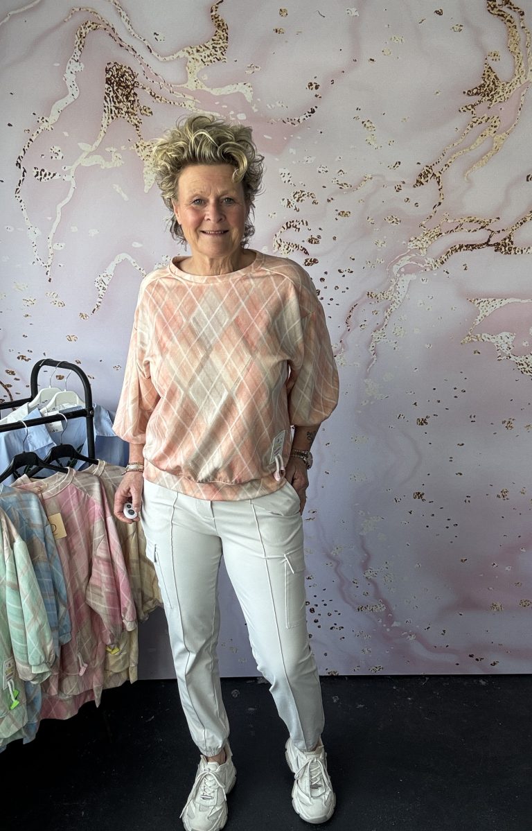 Sweater klomp peach