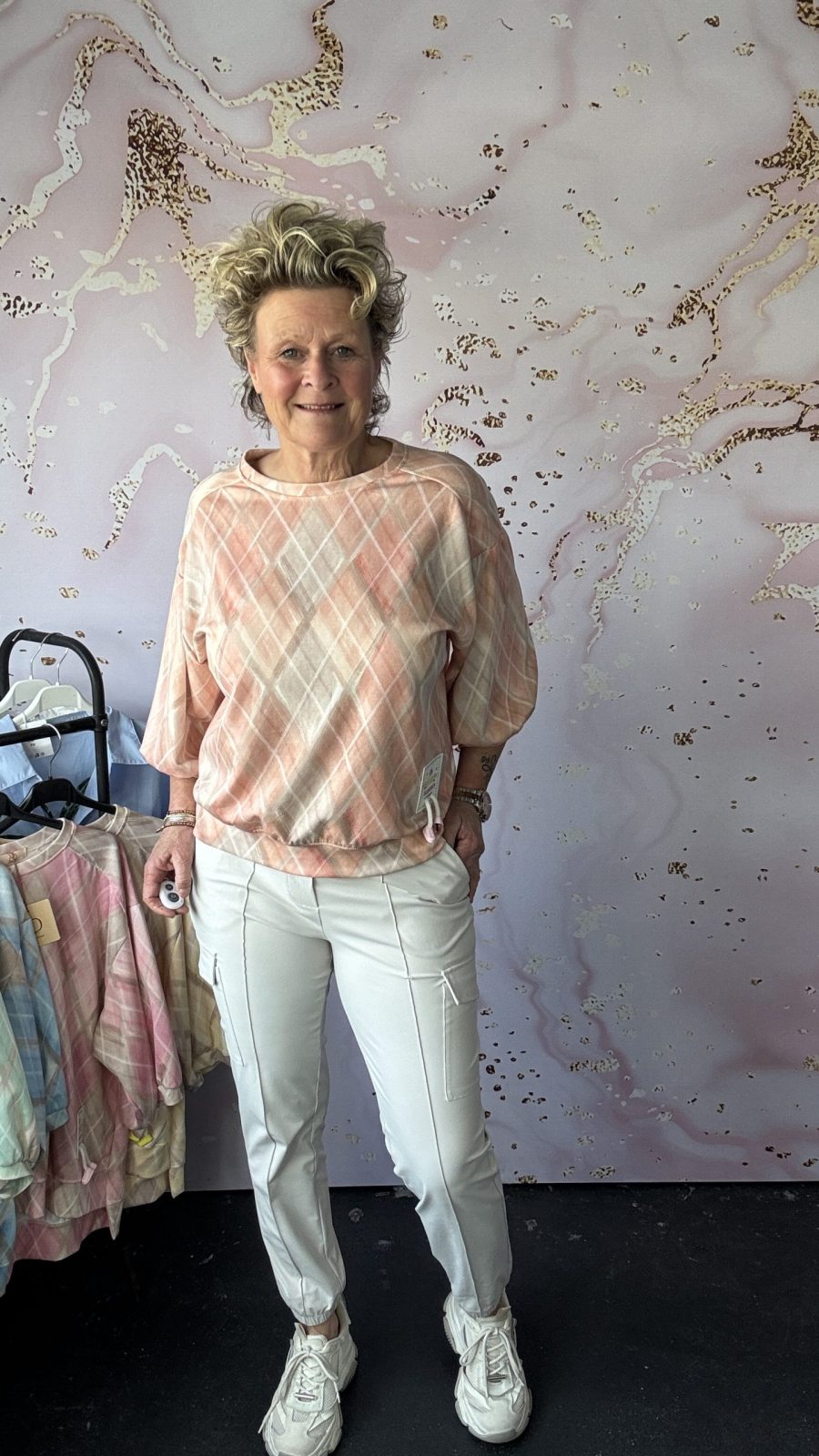 Sweater klomp peach