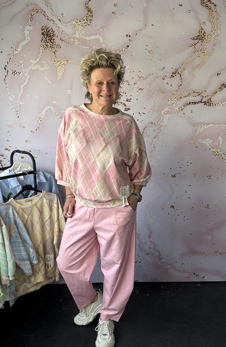 Sweater klomp roze