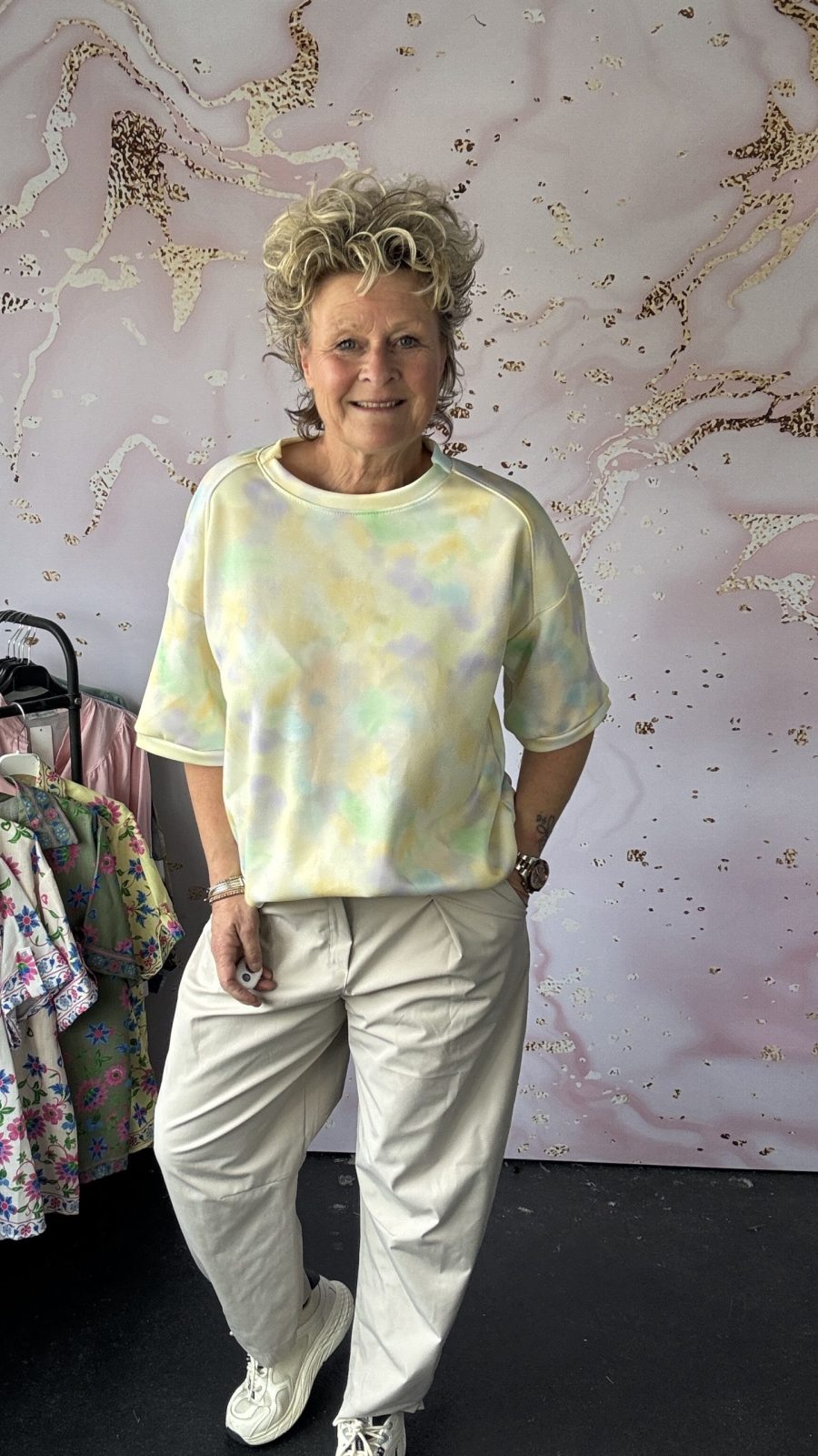 Sweater Regenboog geel