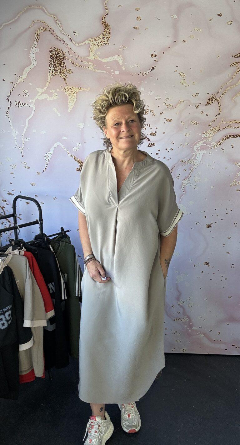 jurk Lola taupe