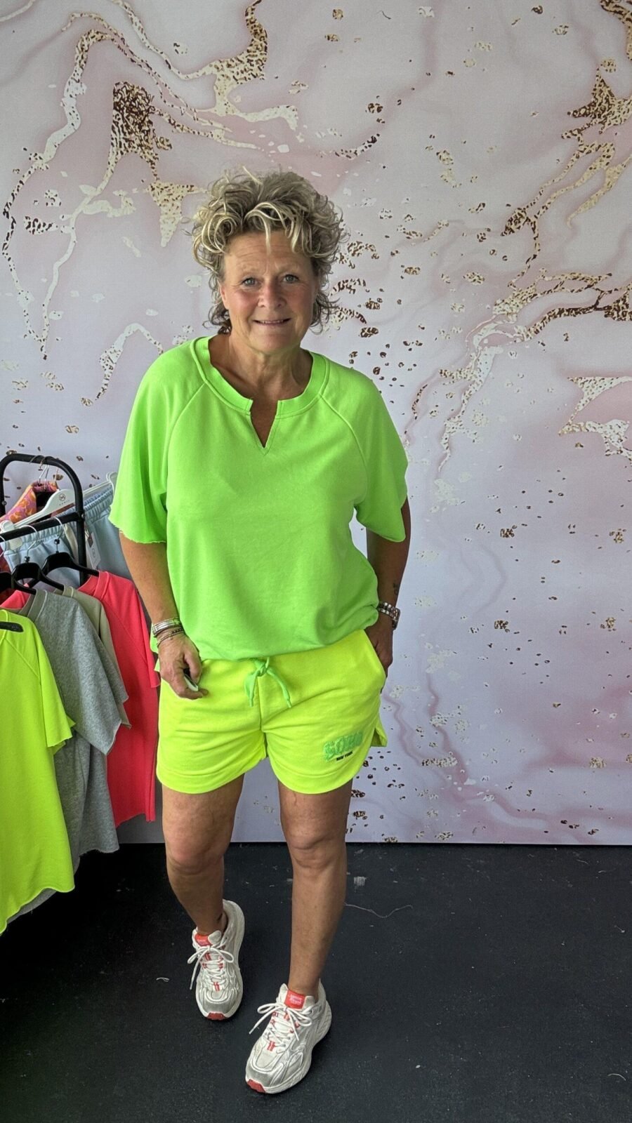 Sweater Valerie neon groen