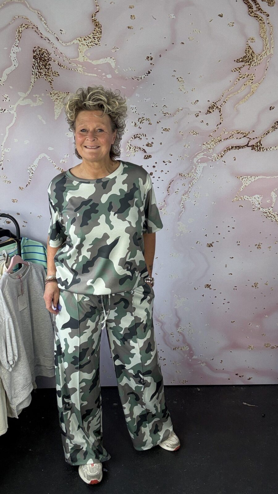 Sweater Army groen