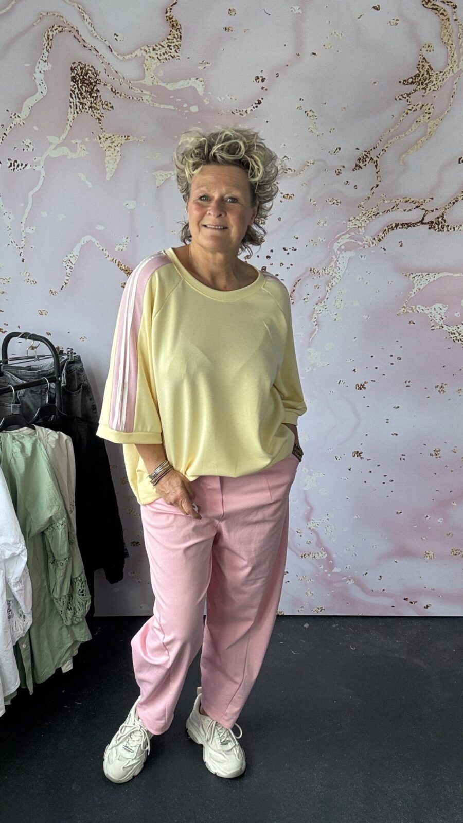 Sweater Addi geel