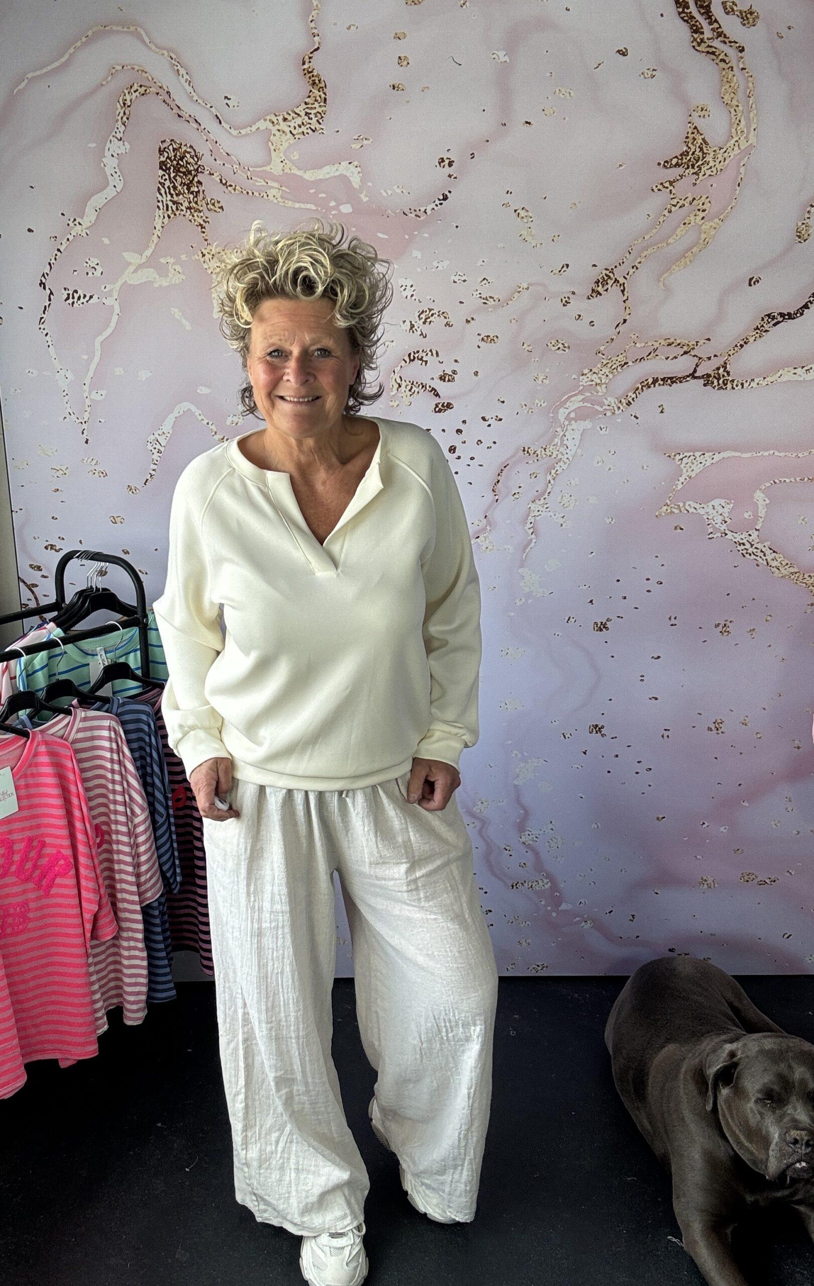 sweater Mooij offwhite