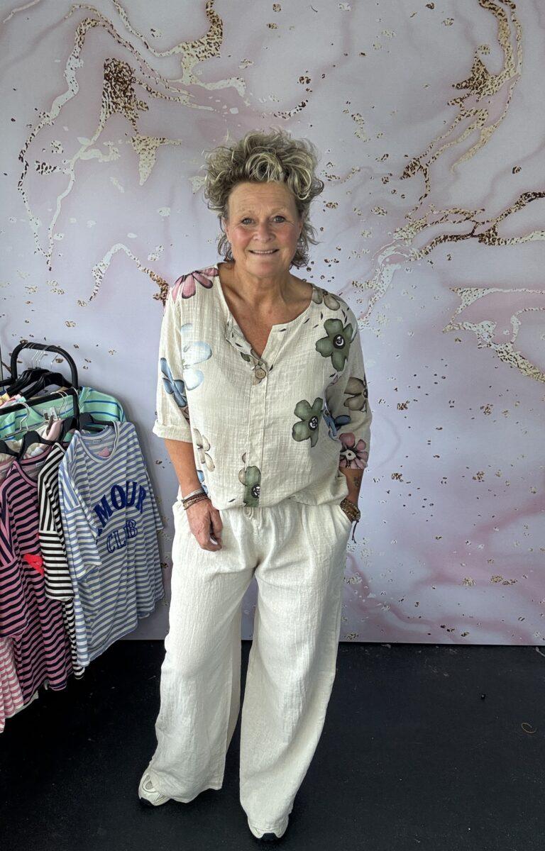 Blouse bloemie beige