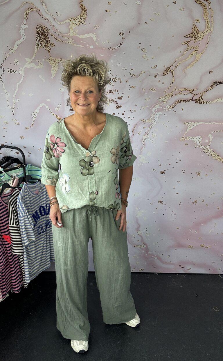 Blouse bloemie olijf