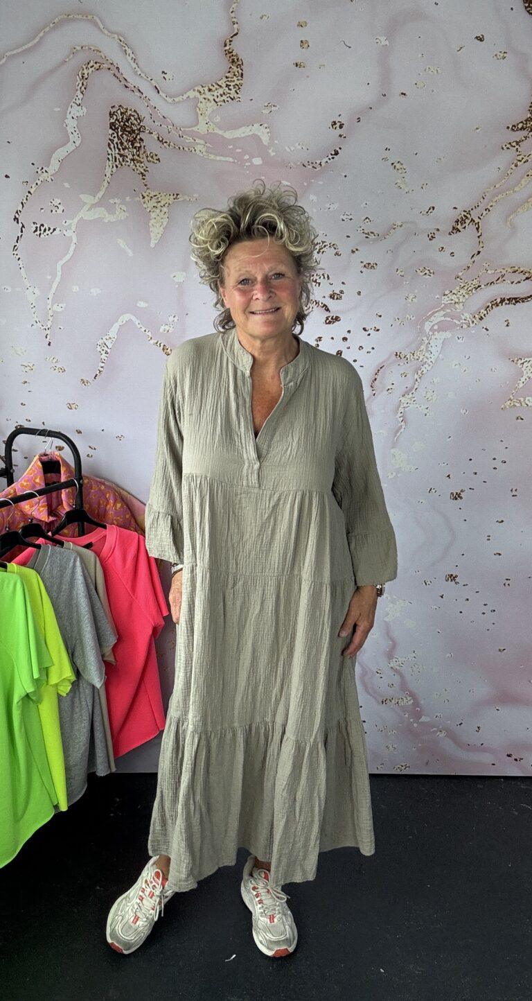 jurk Sofie taupe