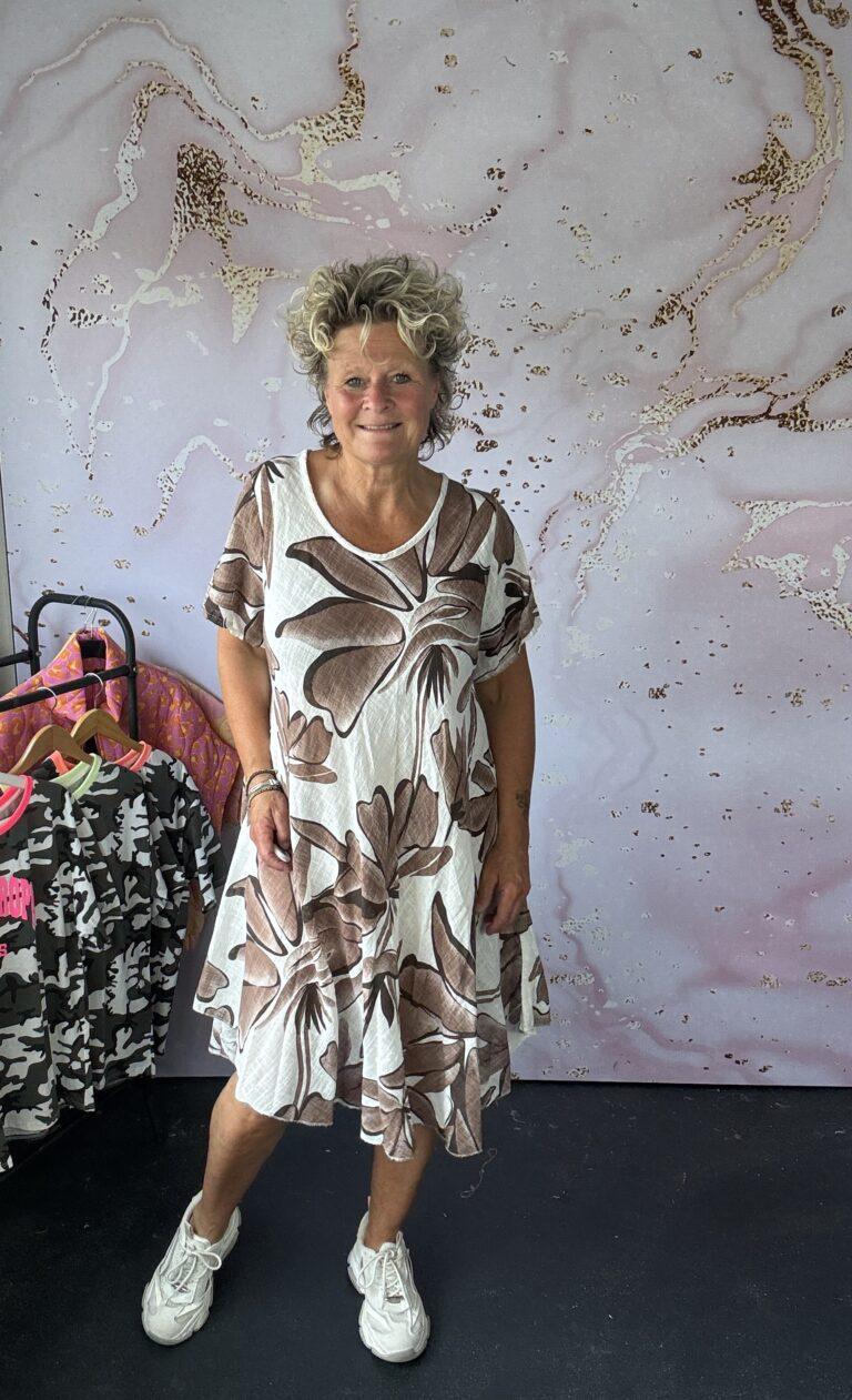 jurk flower bruin