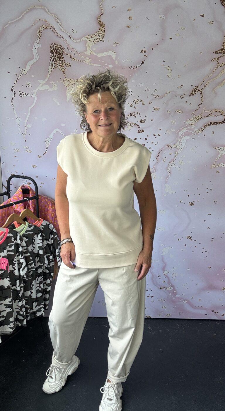 T Shirt mouwloos beige