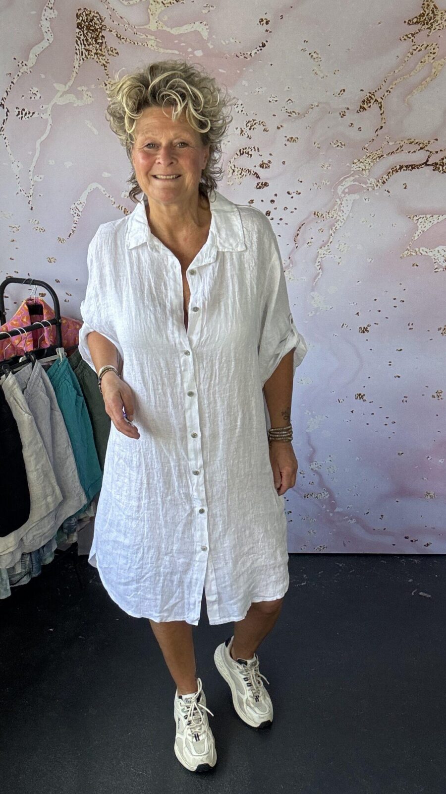 Jurk/ doorknoop blouse wit
