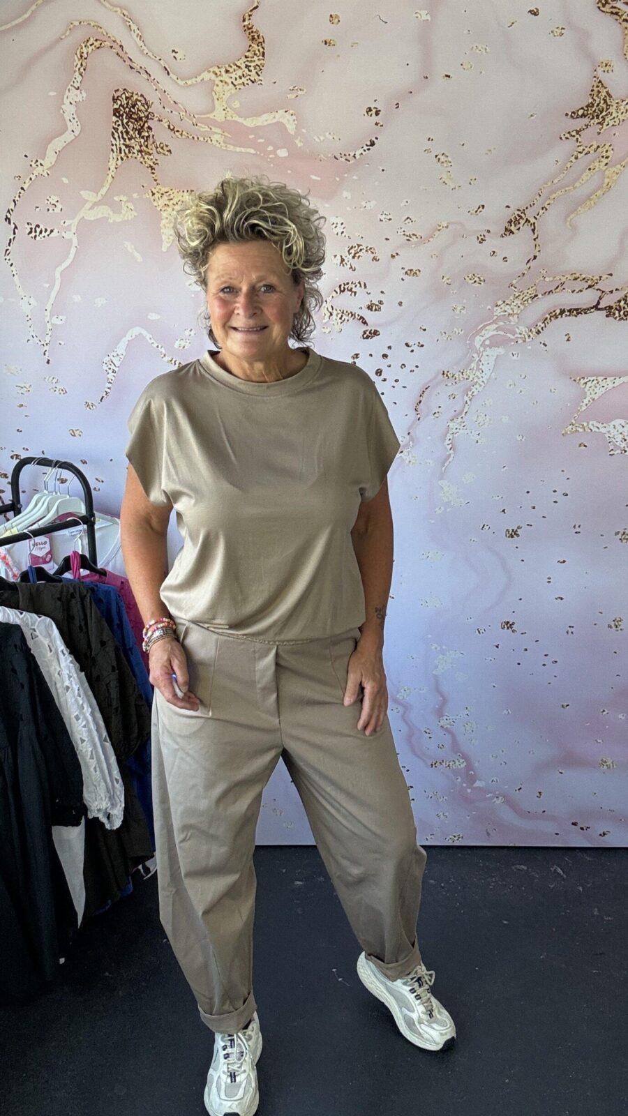 broek Amore taupe chastar