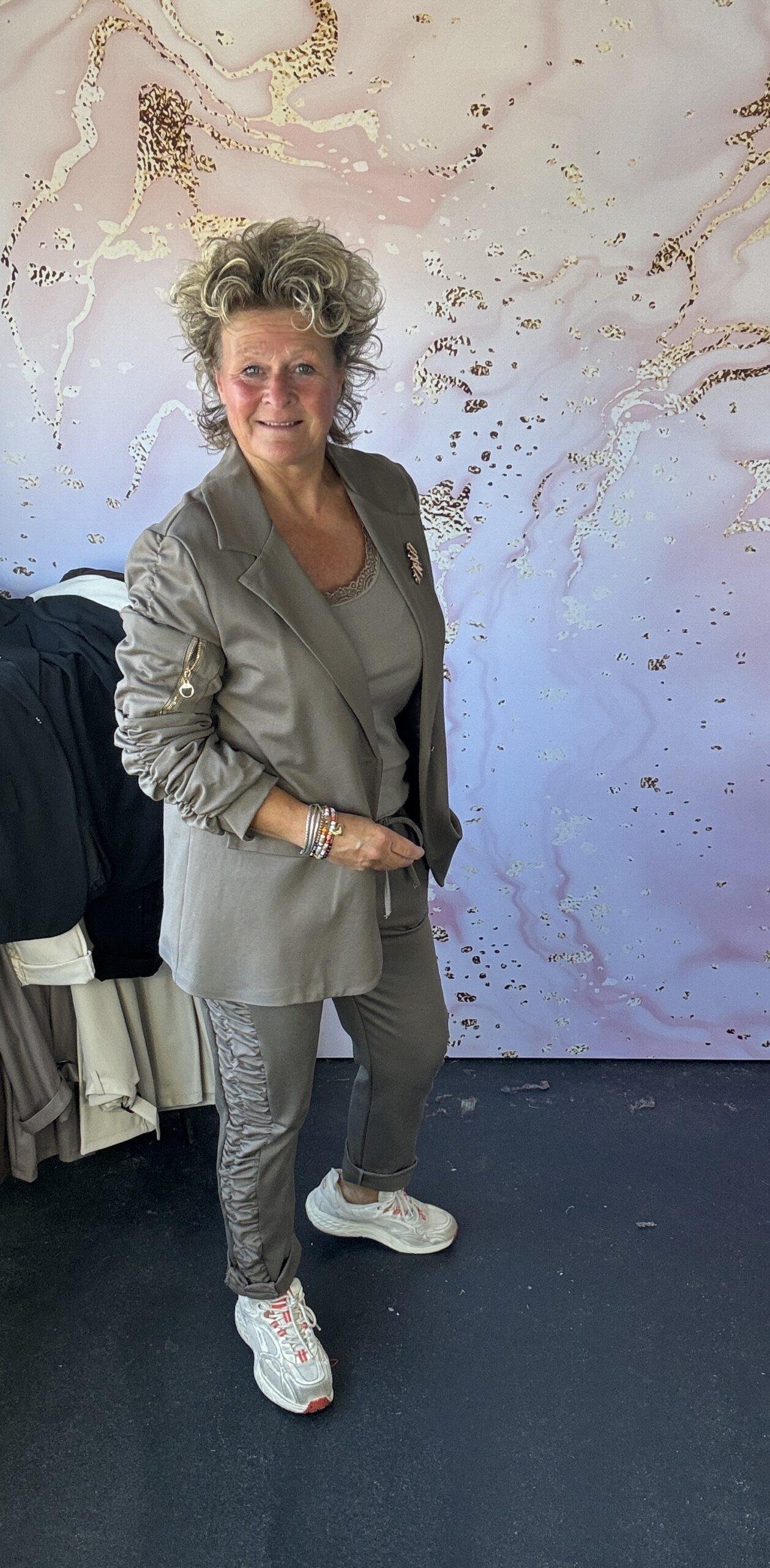 2 delige set Karen taupe - Afbeelding 2