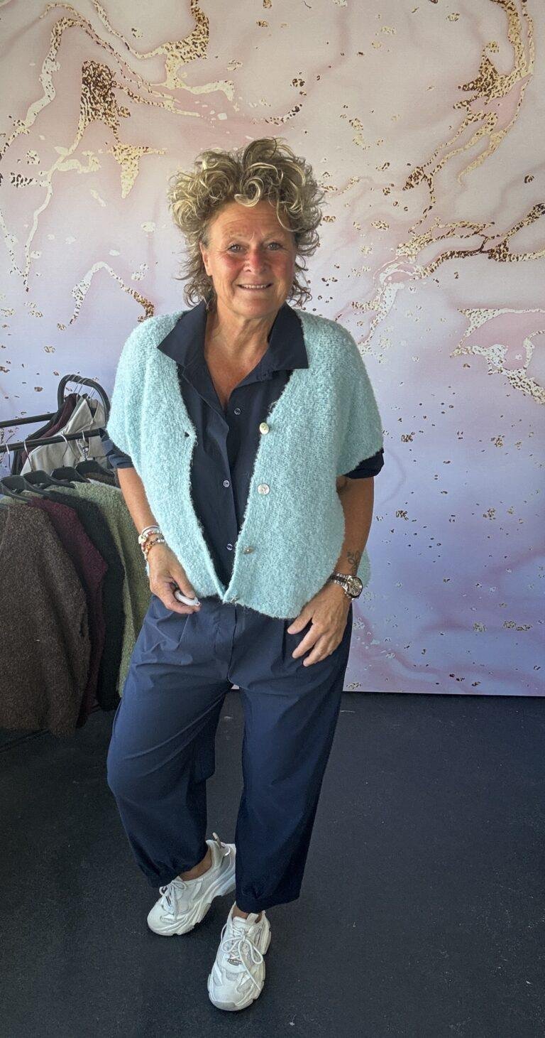 vest boucle lichtblauw