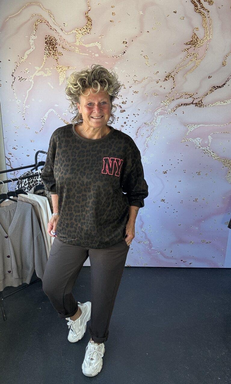 Sweater Esmee bruin