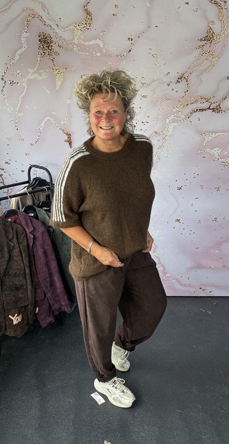 trui Karien bruin