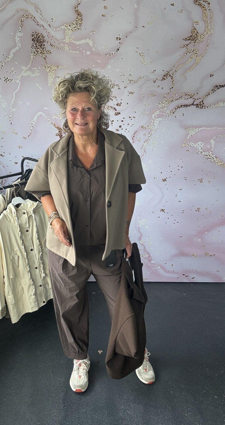 Jasje body taupe