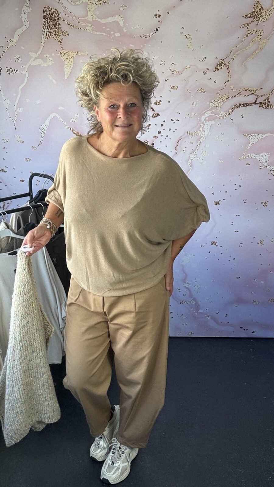 broek Amore camel chastar
