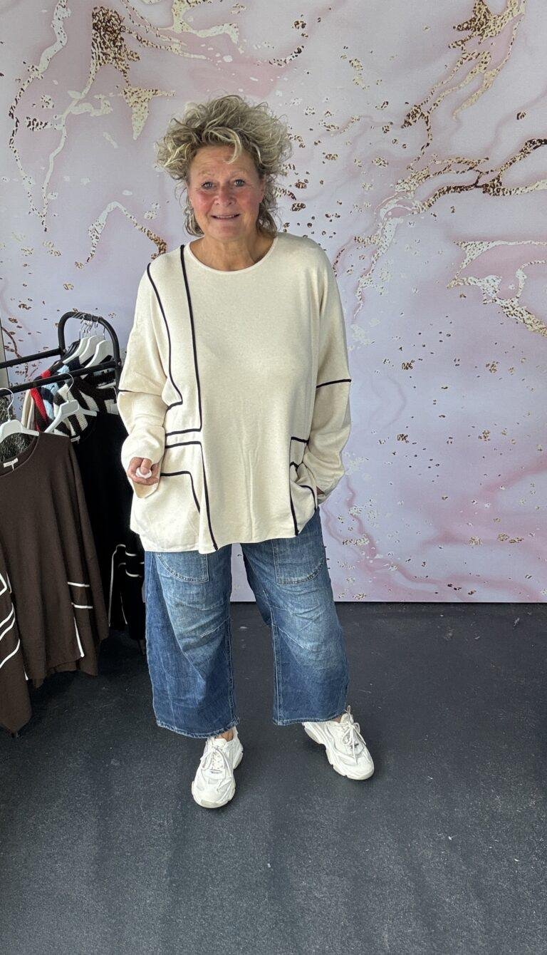 trui Assie offwhite