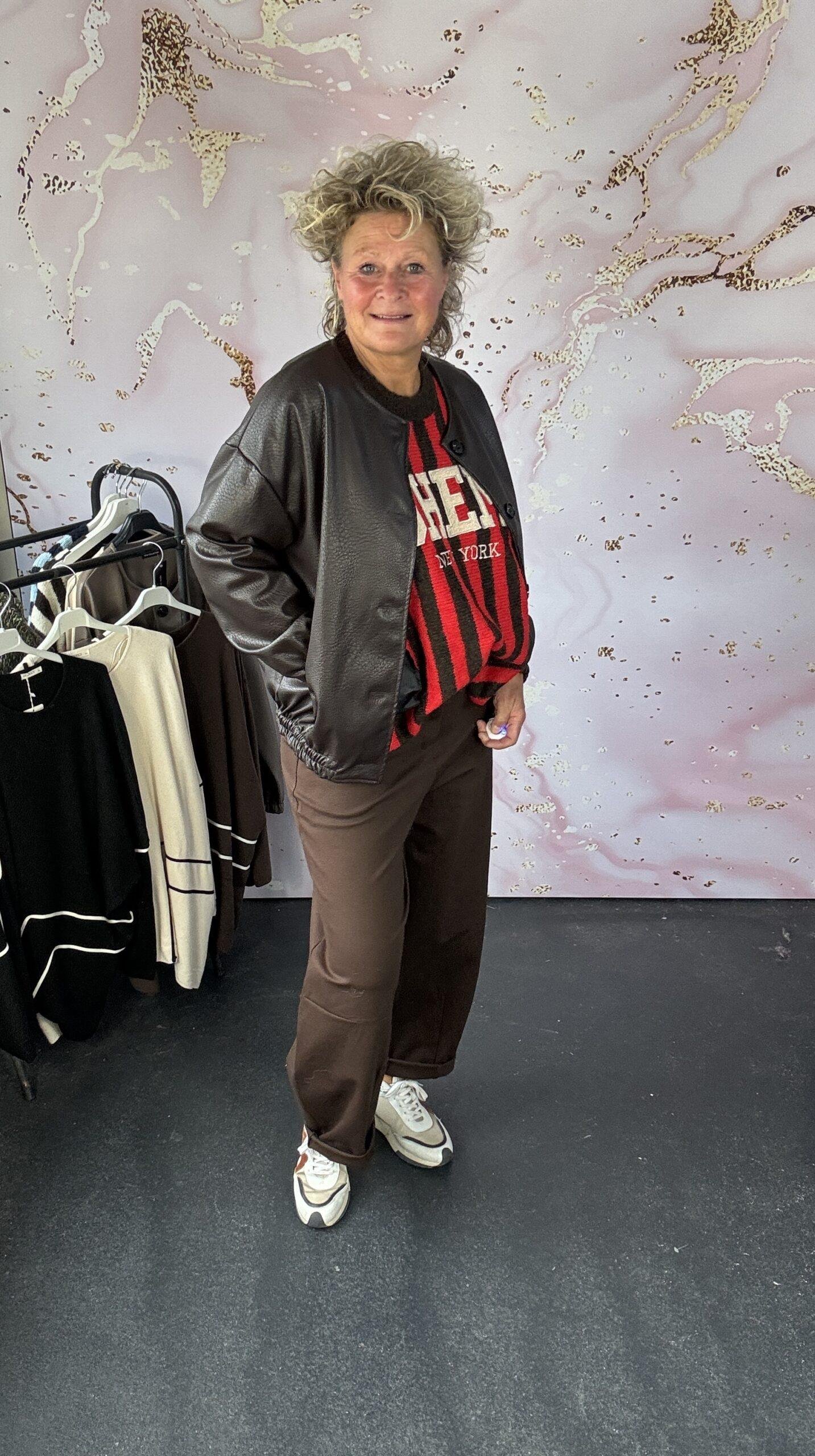 bomber leather bruin