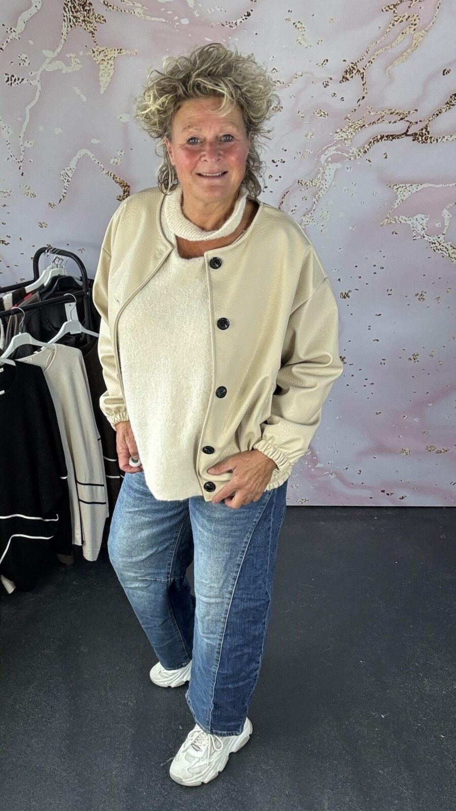 bomber leather beige