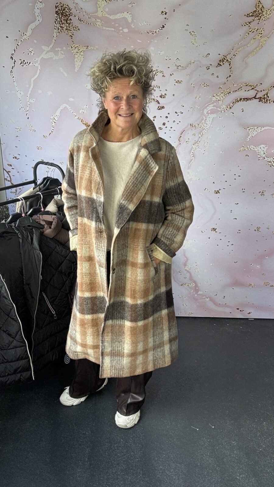 Jas Anne camel