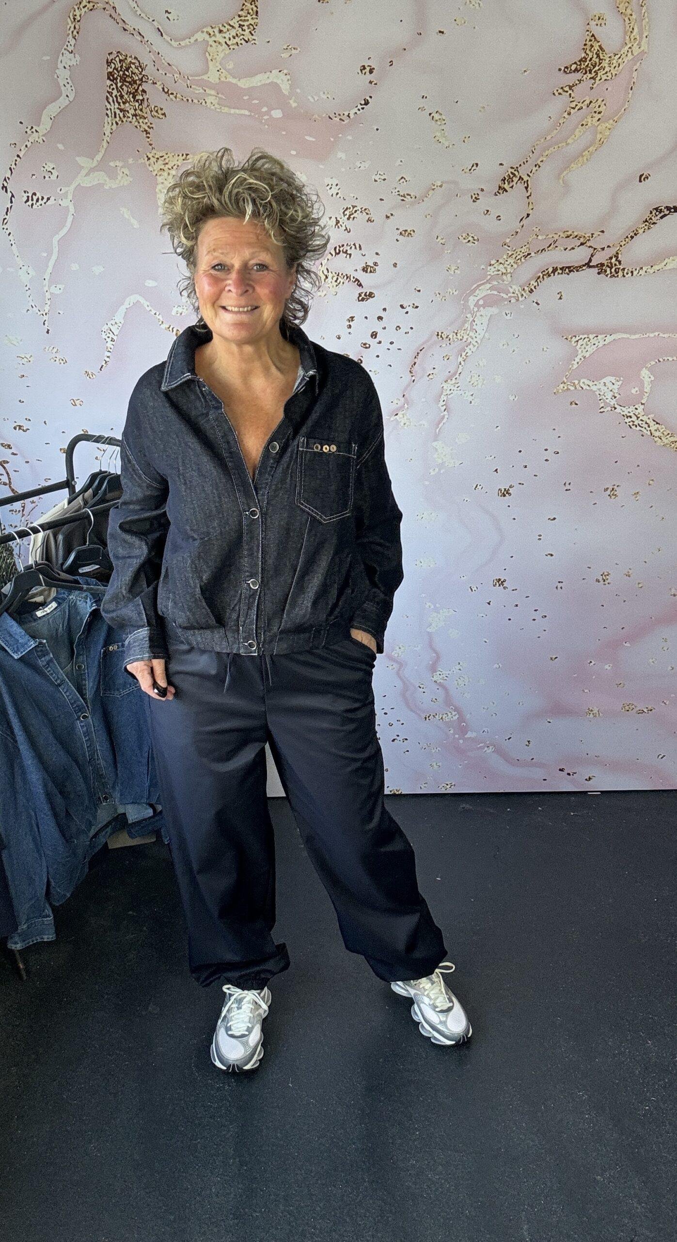 Jeans blouse dark - Afbeelding 2