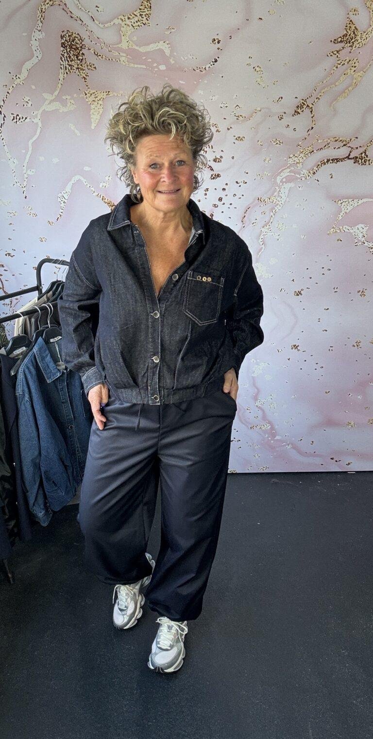Jeans blouse dark