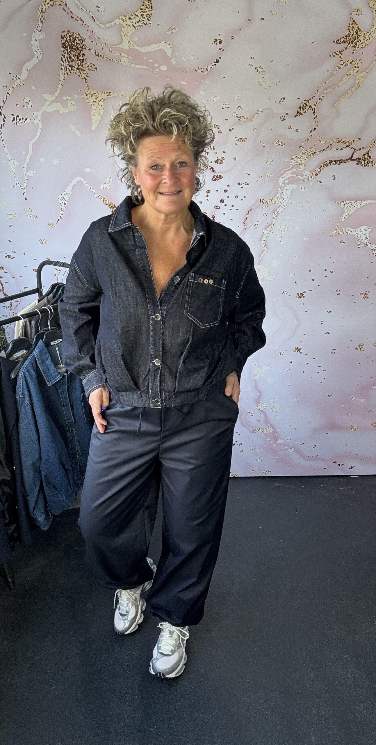 Jeans blouse dark