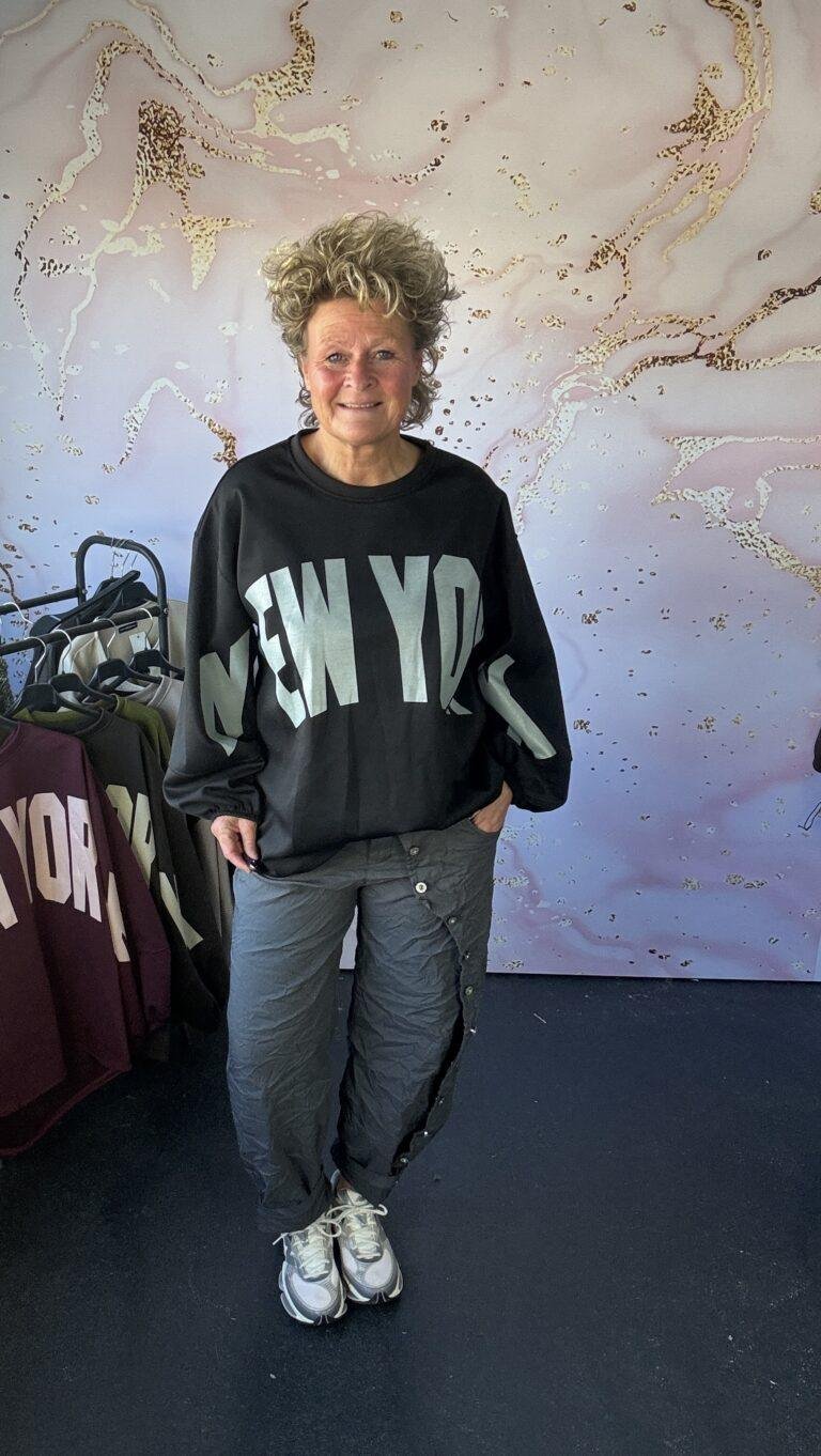sweater New York zwart