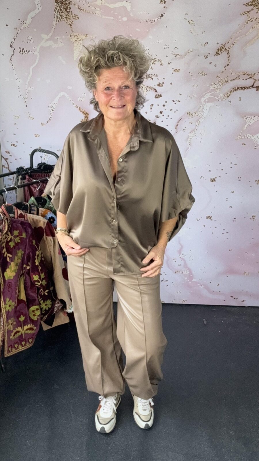 Blouse Shine taupe