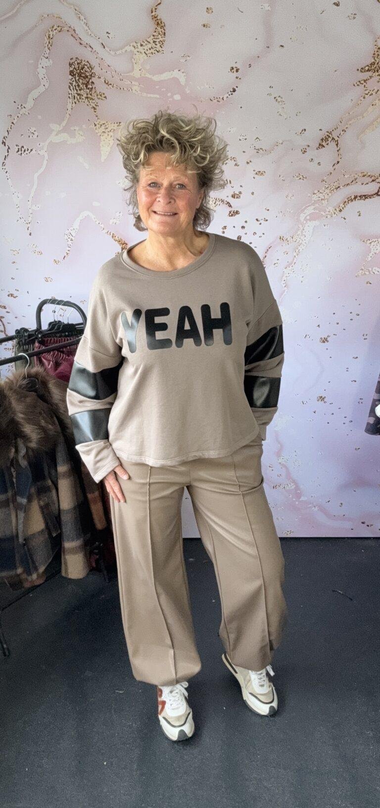 sweater Yeah taupe