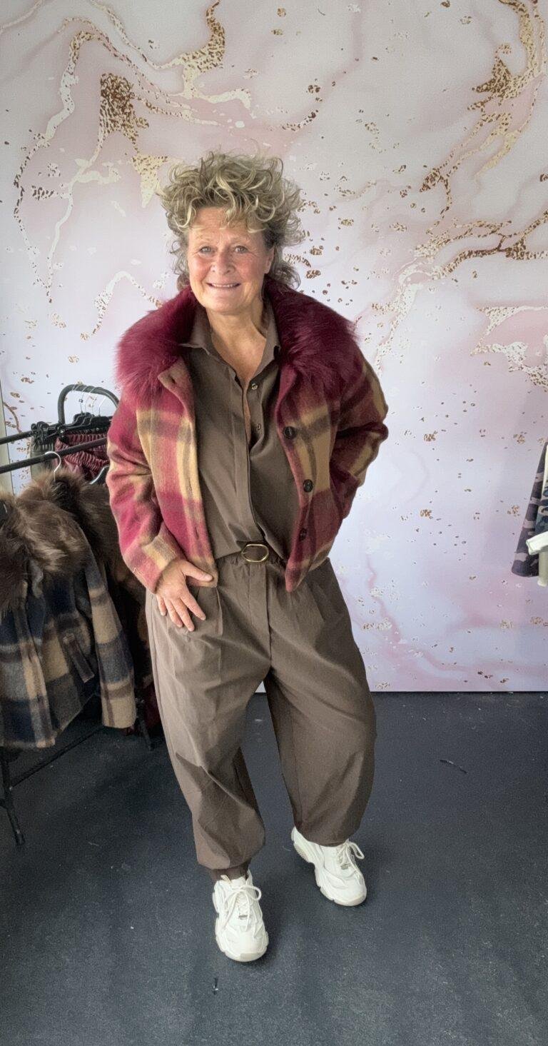 Jas Burby burgundy