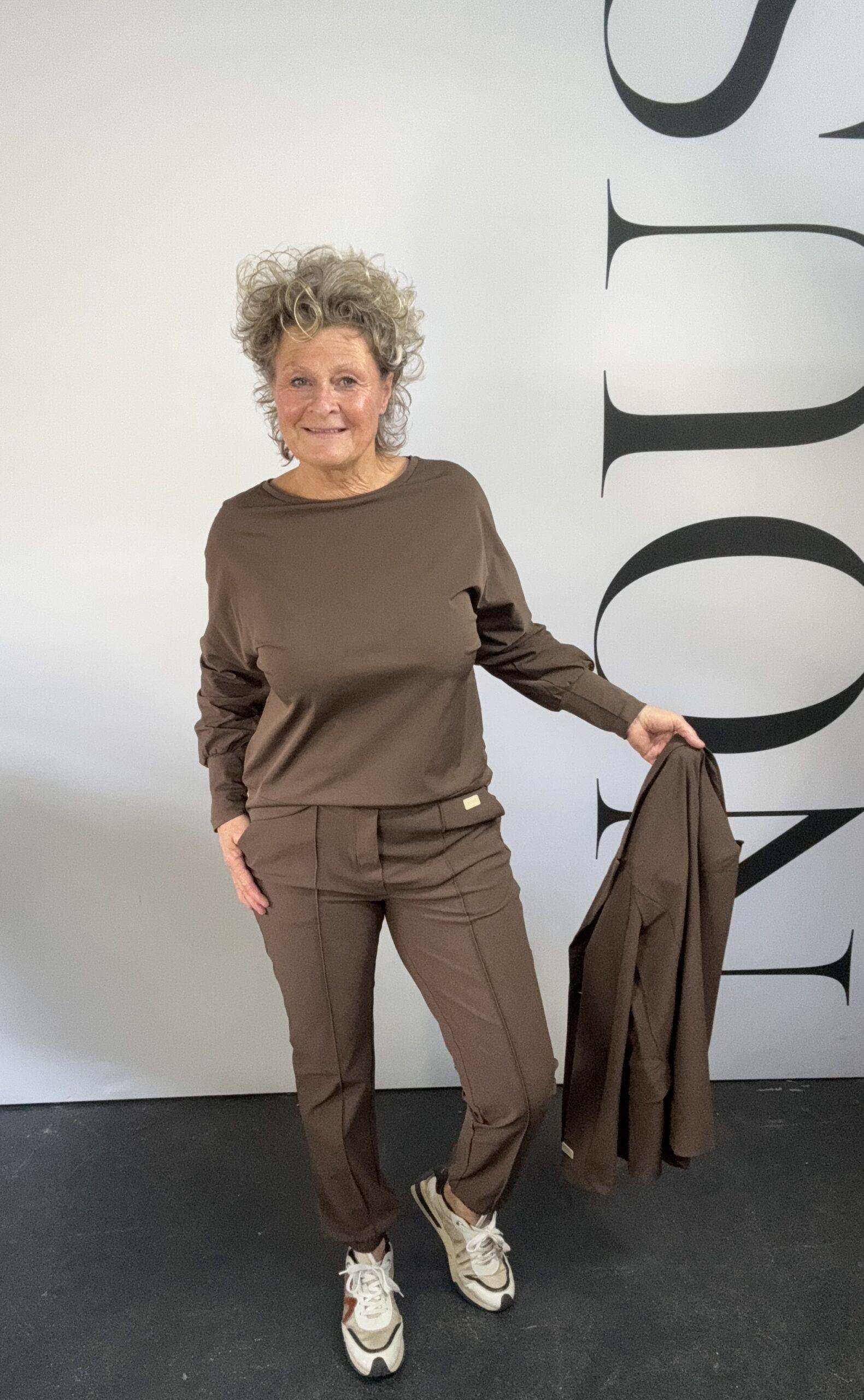 NOUS Travel Broek N227 Hot fudge