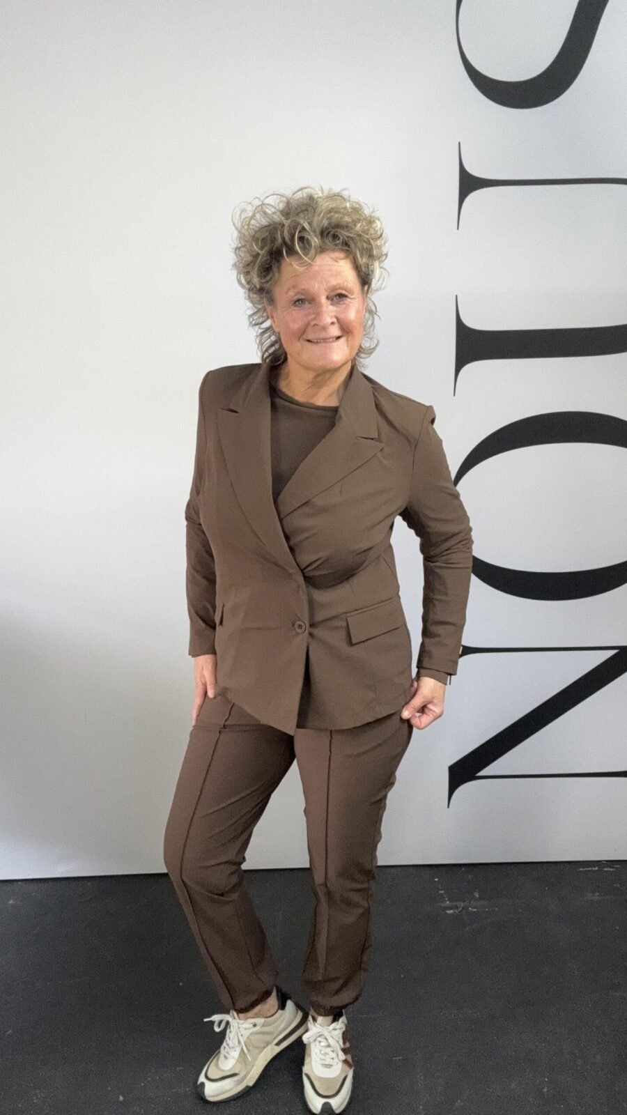 NOUS Travel blazer N225 Hot fudge