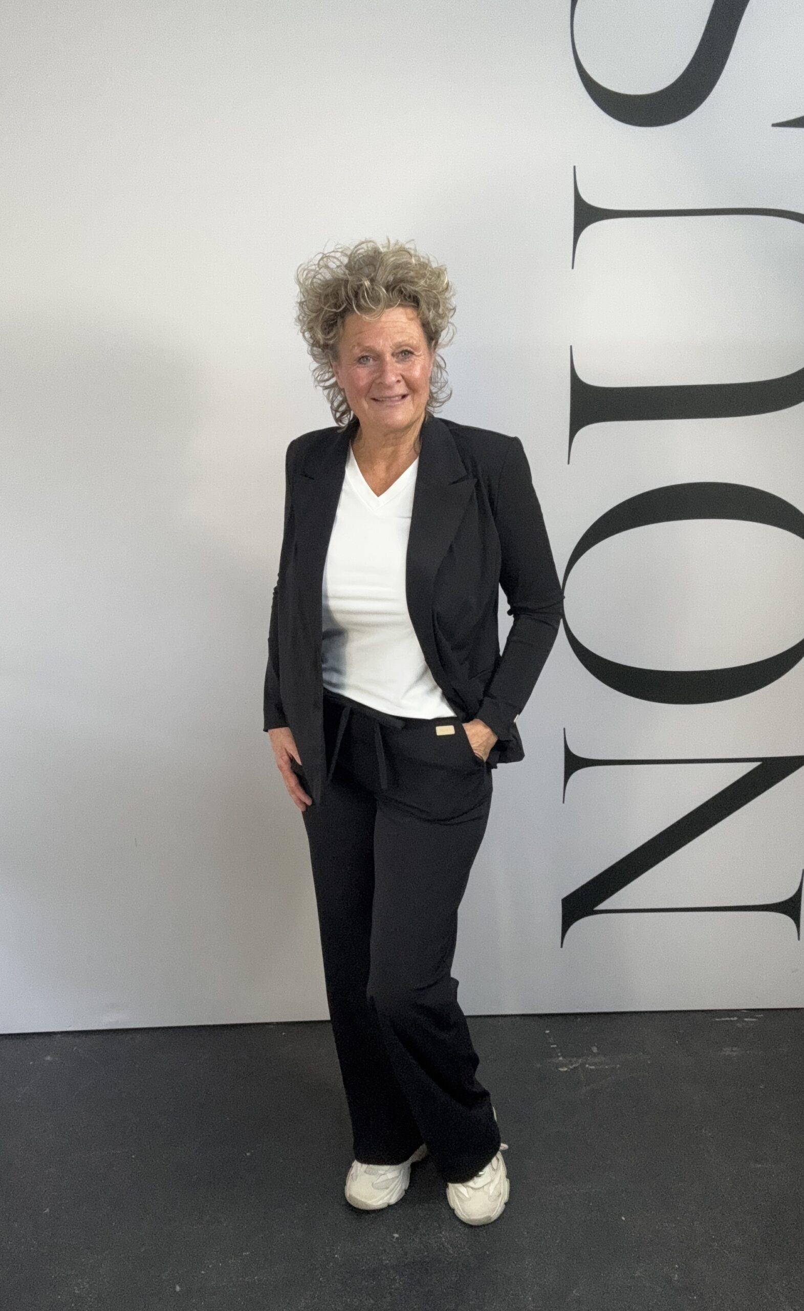 NOUS Travel blazer N225 Zwart