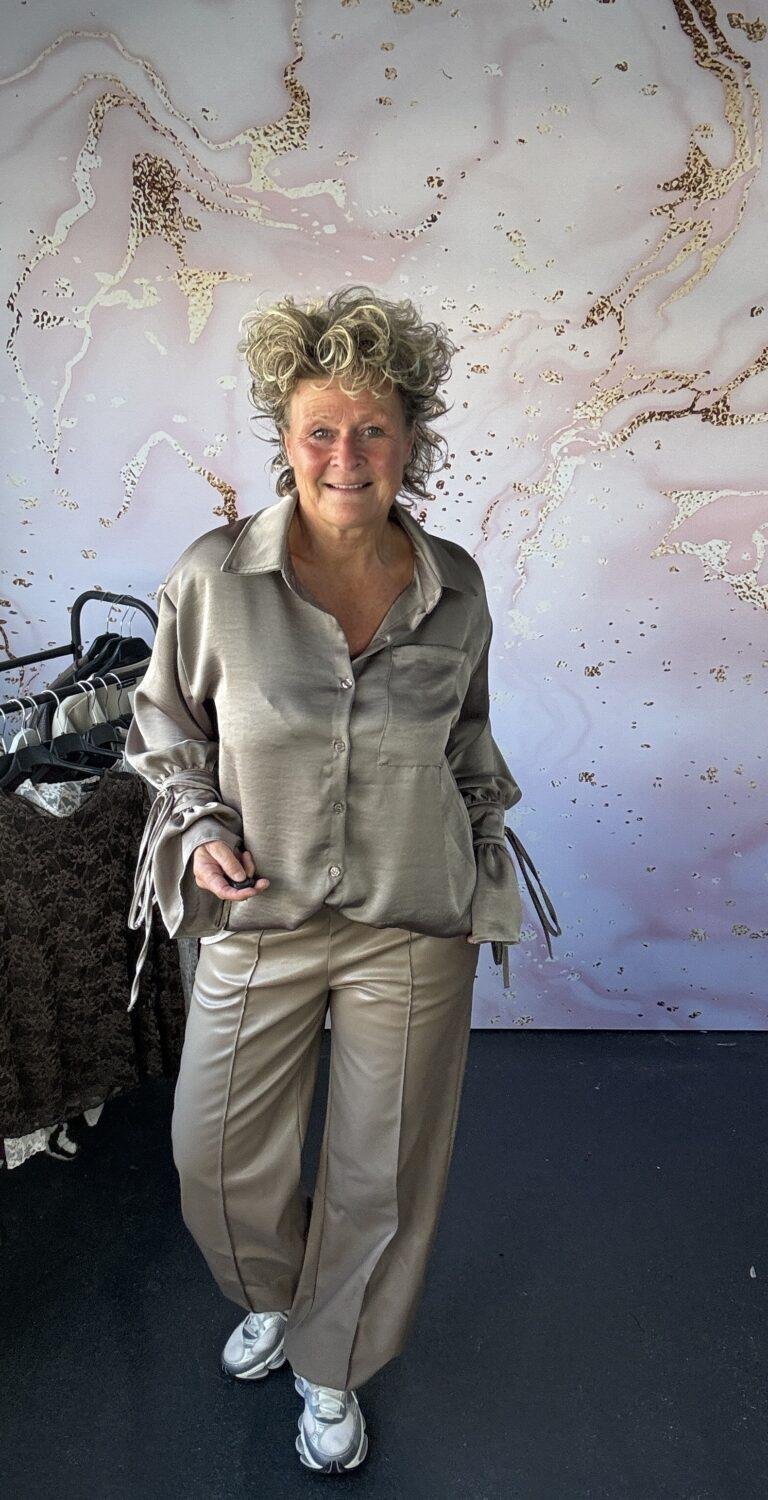 Blouse Satin taupe