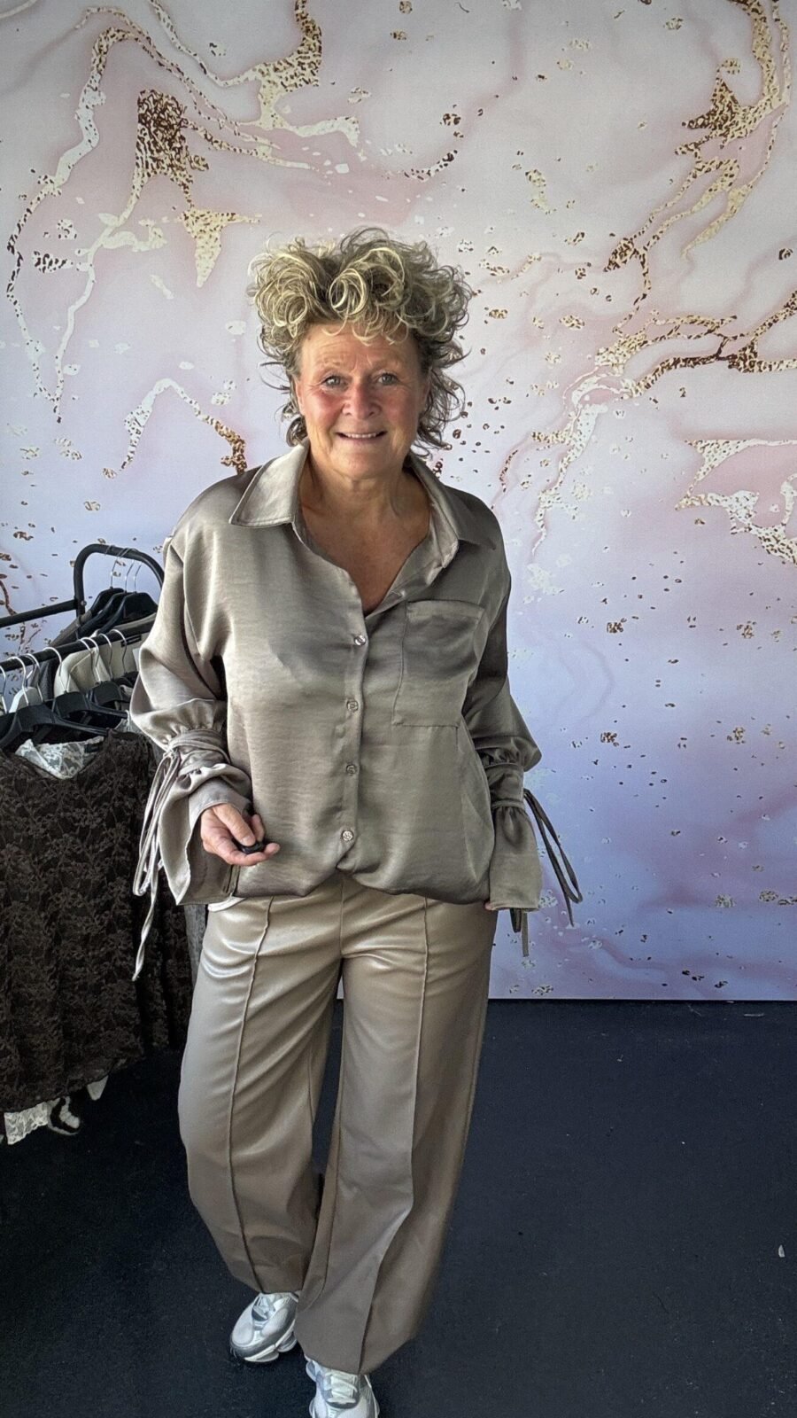 Blouse Satin taupe