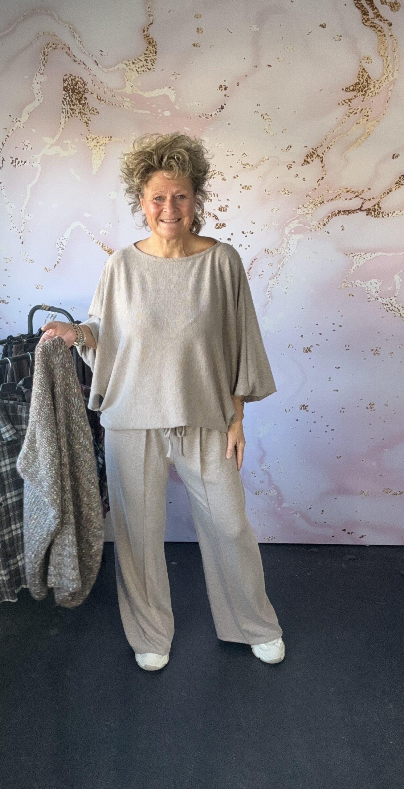 2 delige set Andrea taupe